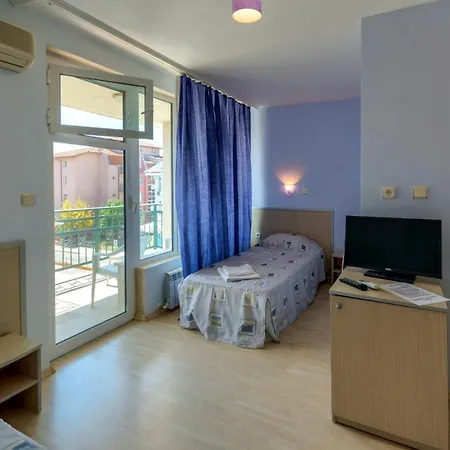 фантастико 1 Guest house Ravda