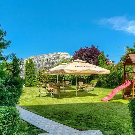 фантастико 1 Guest house Ravda